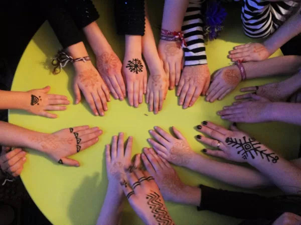 Latvju zīmes hennas zīmējumos - 13.02.16